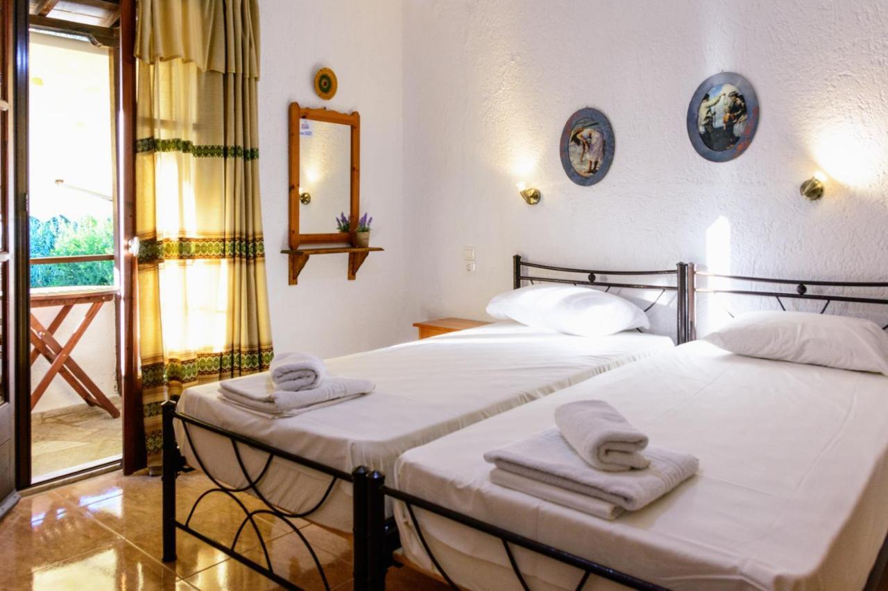 Spiros Rooms Panormos  Kültér fotó
